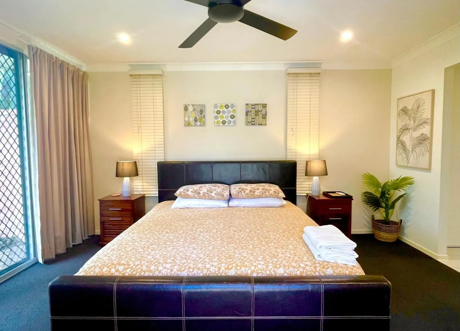 Spacious Hideaway Retreat, Brookfield, Brisbane