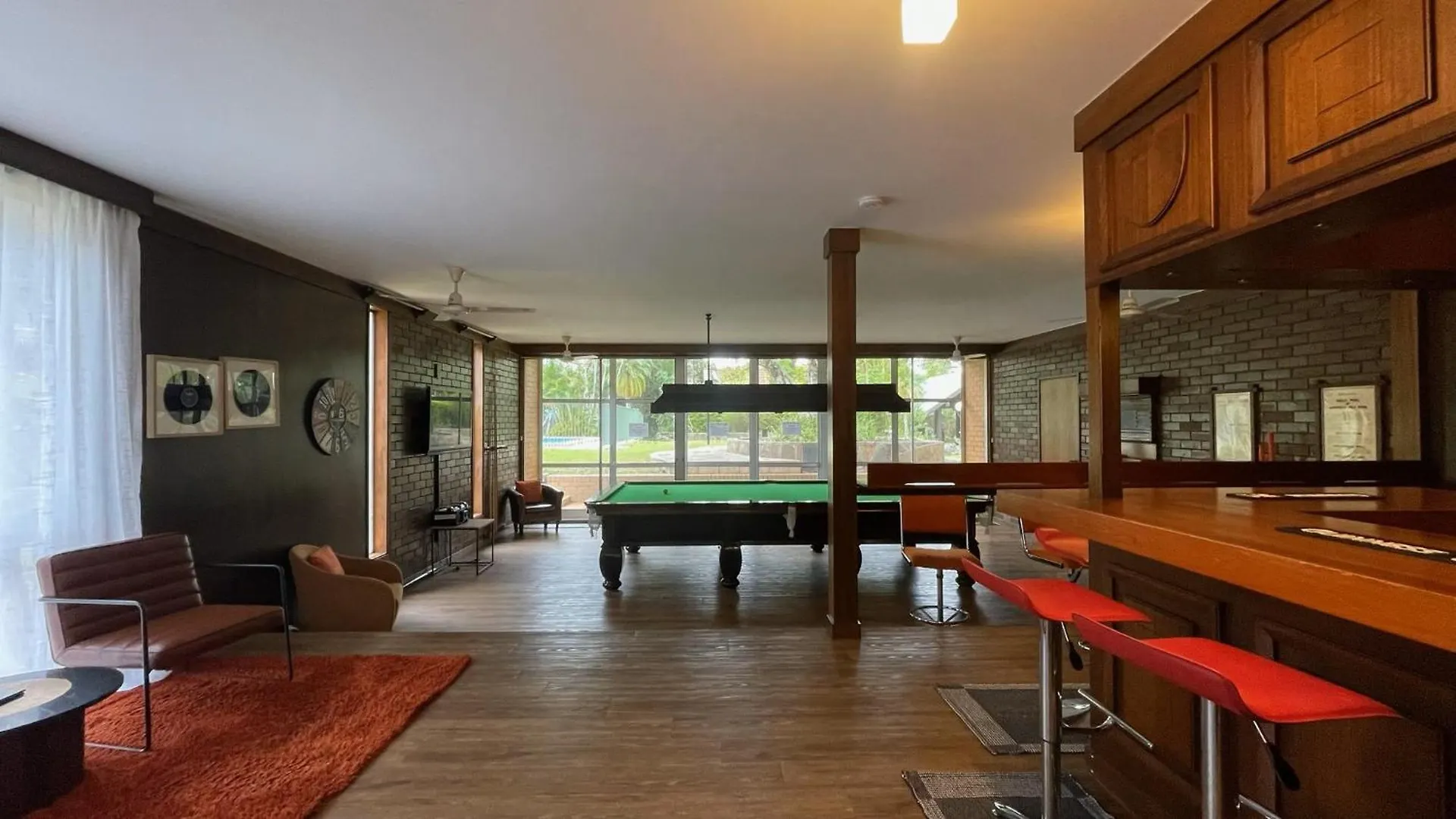 Spacious Hideaway Retreat, Brookfield, Brisbane