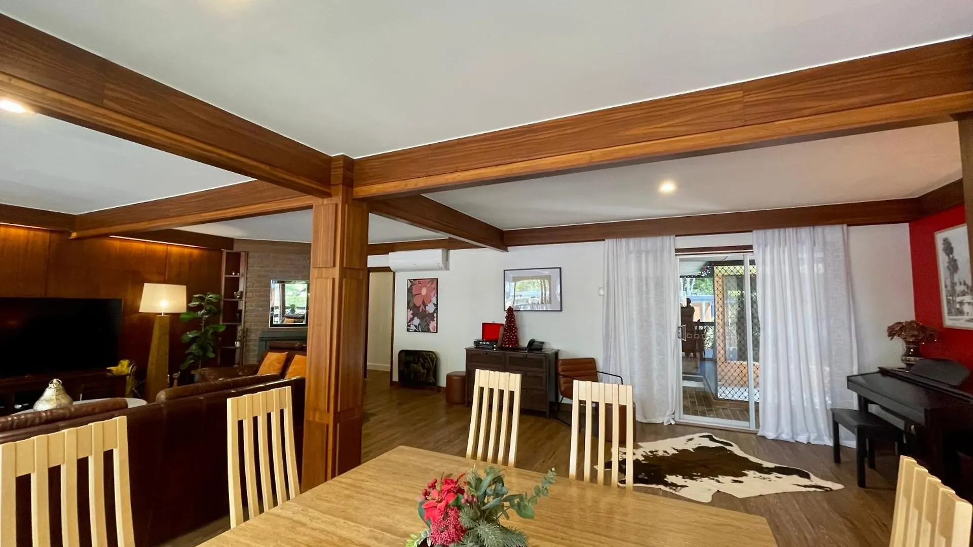 Spacious Hideaway Retreat, Brookfield, Brisbane 0*,  Australia