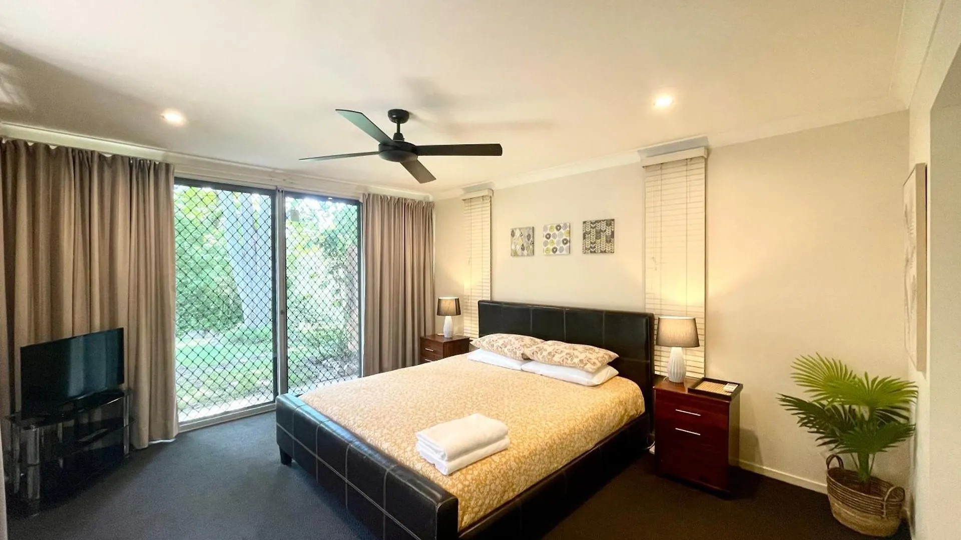 Spacious Hideaway Retreat, Brookfield, בריסביין אוסטרליה